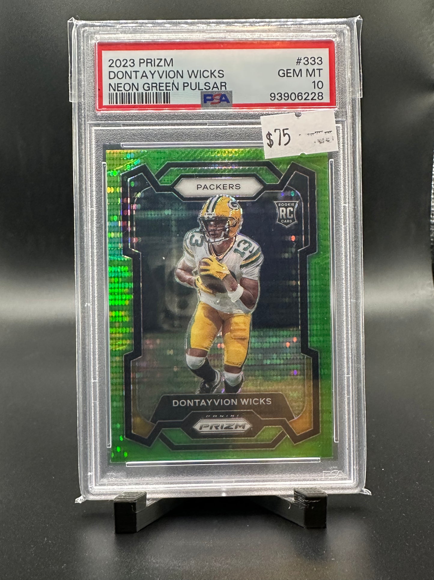 Dontayvion Wicks Prizm Green Pulsar PSA 10