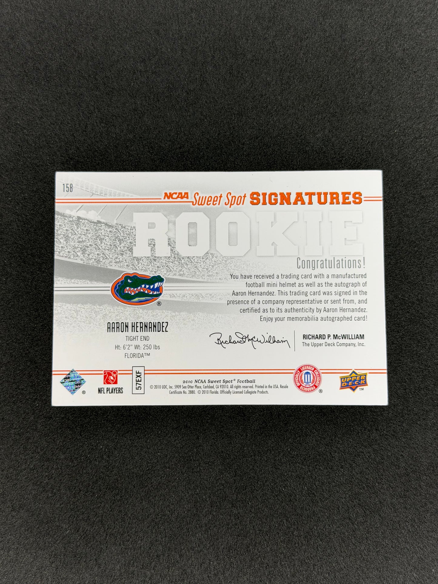 2010 NCAA Sweet Spot Aaron Hernandez #158 Sweet Spot Signatures Auto #/400